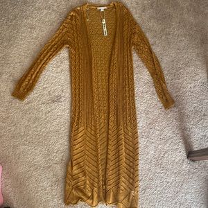 Women’s lightweight cardigan (perfect for fall time)